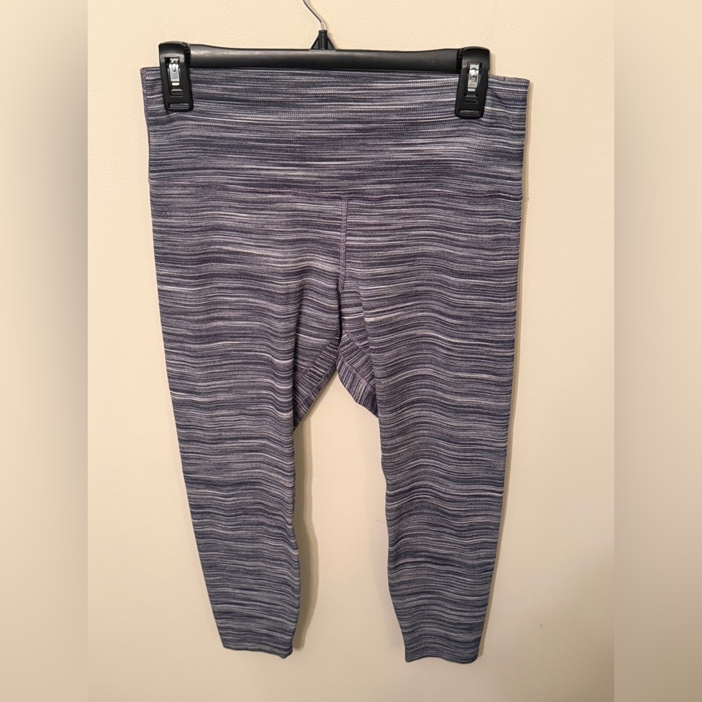 💗 Lululemon Align HR Leggings 25” Inseam In Size 10